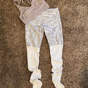 Alo scrunch bottom leggings